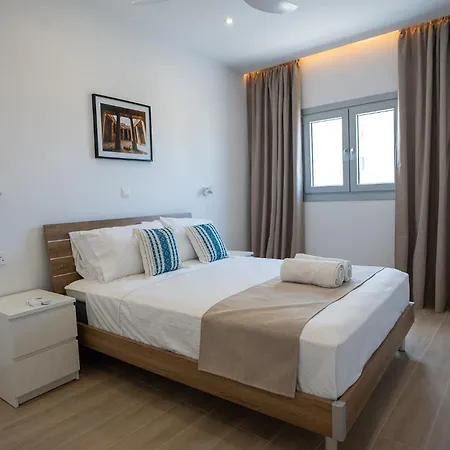 Sea Breeze דירה פאפוס